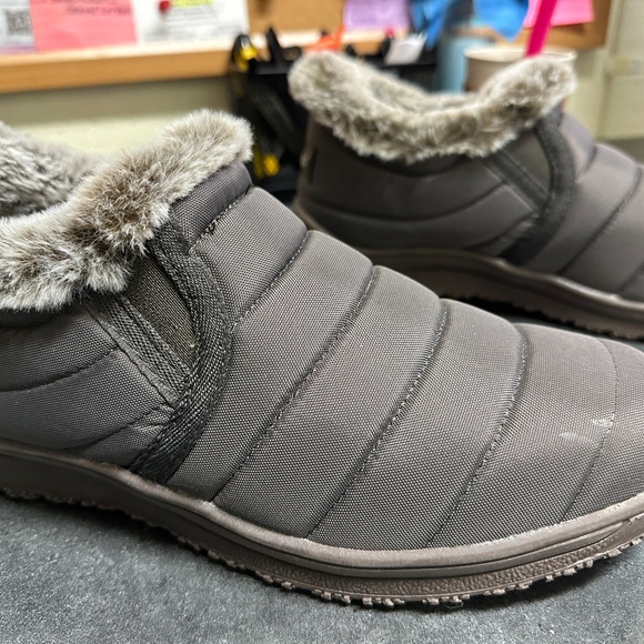 Minnetonka Timpson(?) boot, women's size 10 - Picture 6 of 8